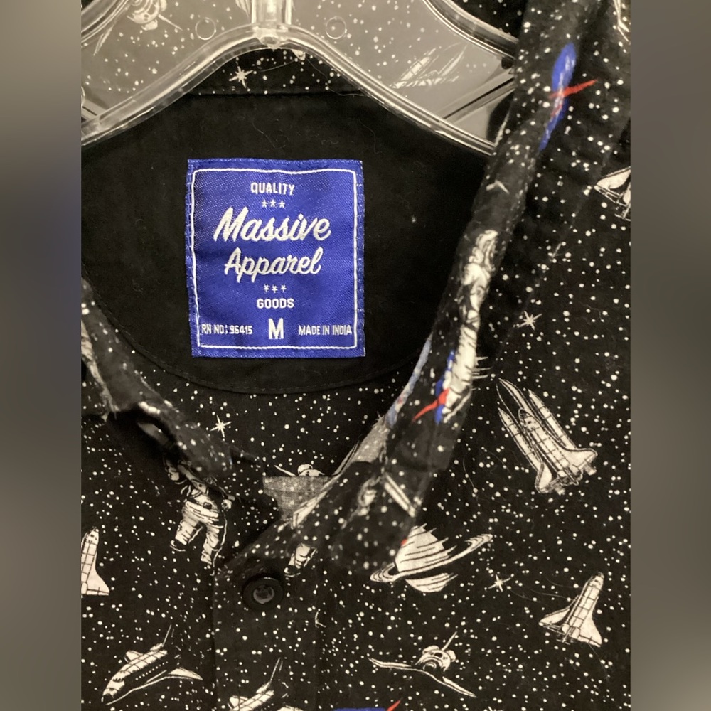 NASA button down - Picture 6 of 6